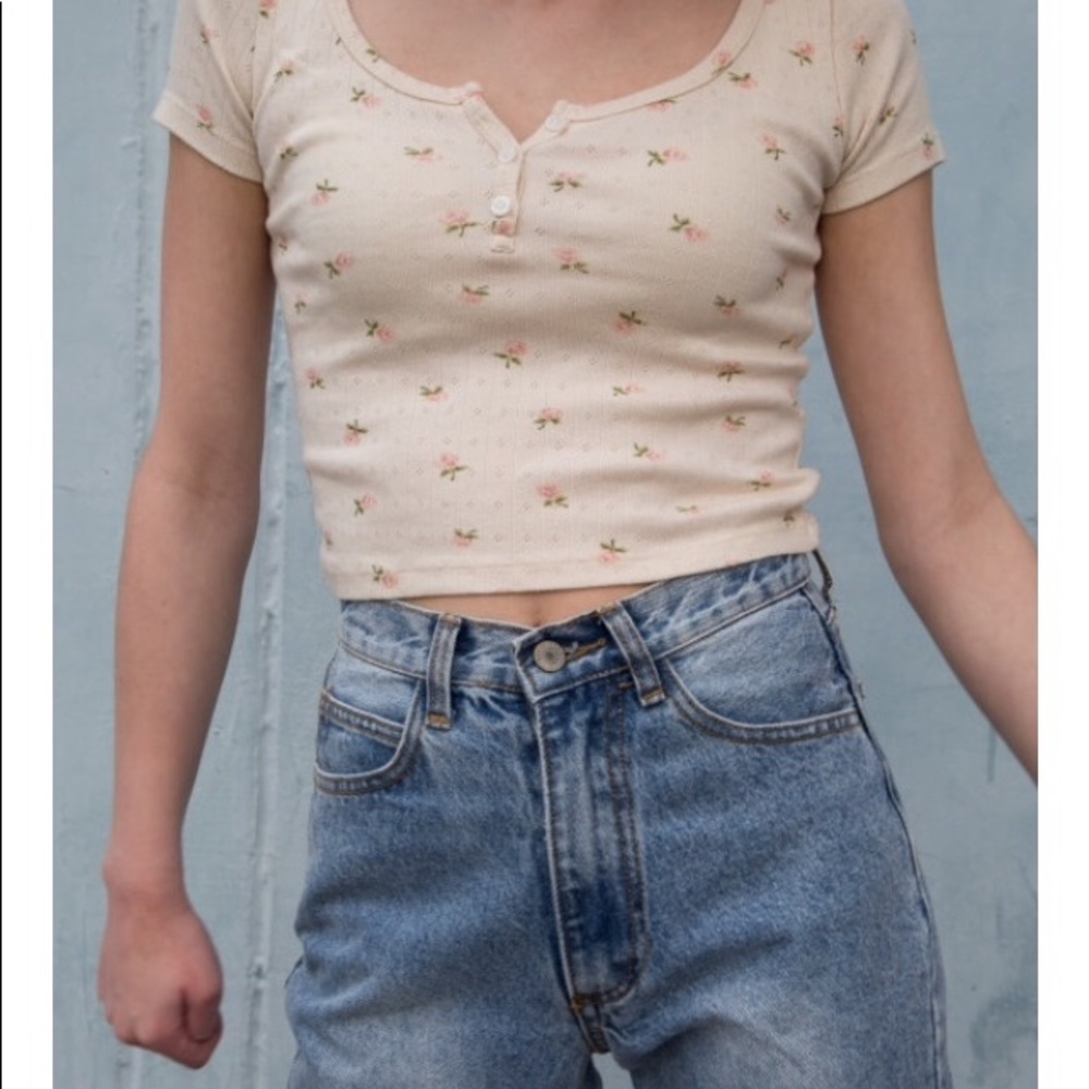 I’m Searching for this top anyone selling it